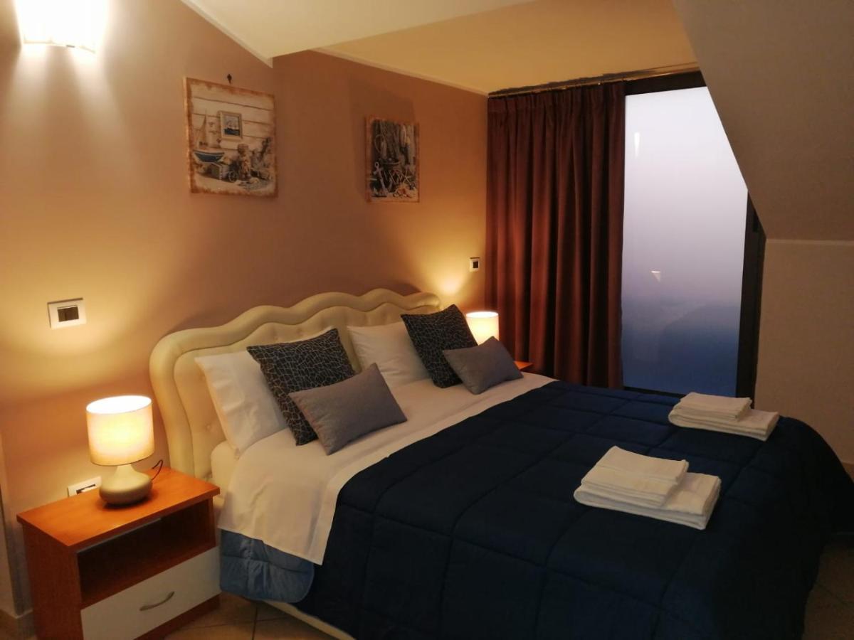 B&B Louise Santa Maria Capua Vetere Eksteriør bilde